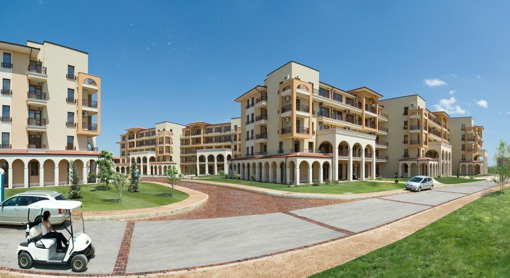 Lighthouse Apartments And Villas Balčik Exteriér fotografie