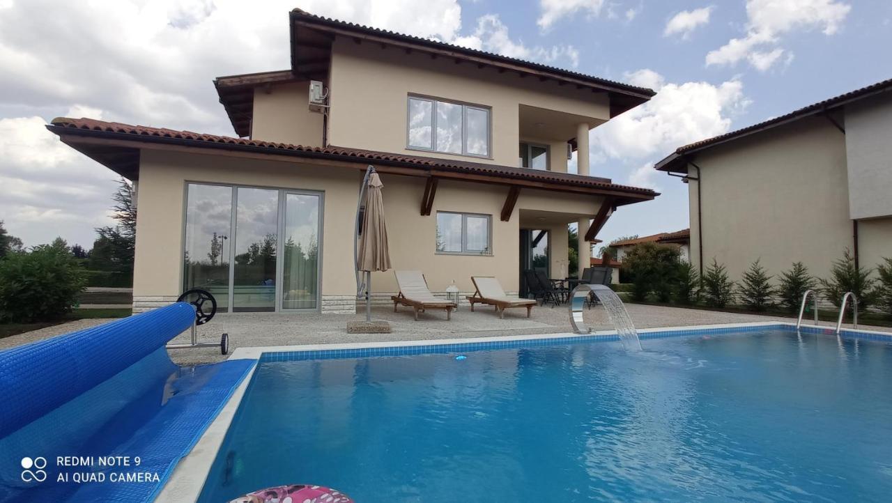 Lighthouse Apartments And Villas Balčik Exteriér fotografie